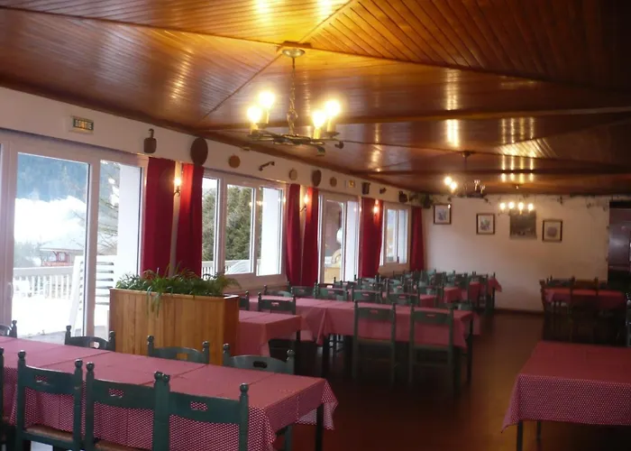 Nocleg ze śniadaniem Cent Cristaux 3*